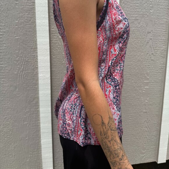 GreyLin - Picture 5 of 6